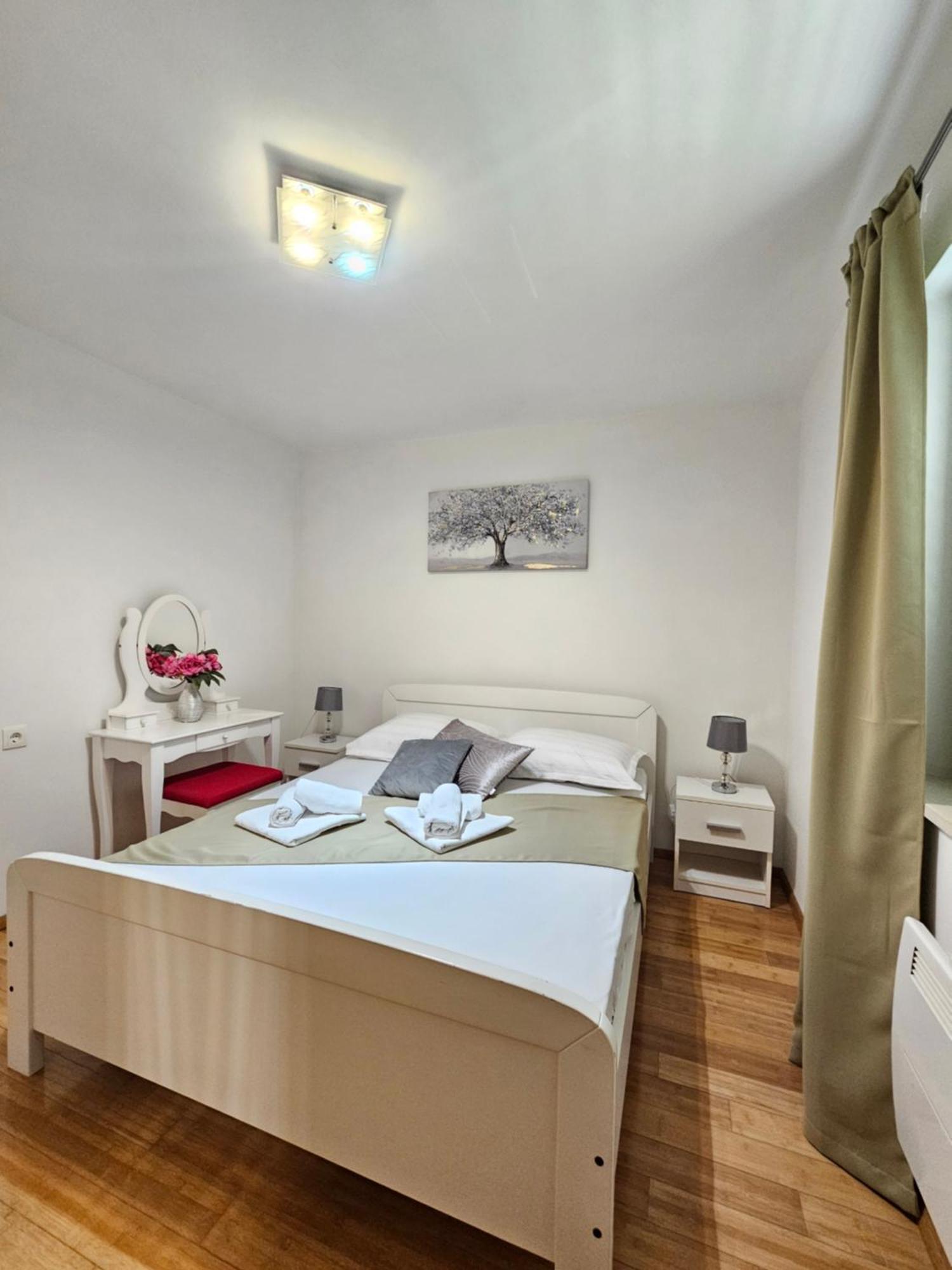 Apartments Iva มาคาร์สกา ภายนอก รูปภาพ