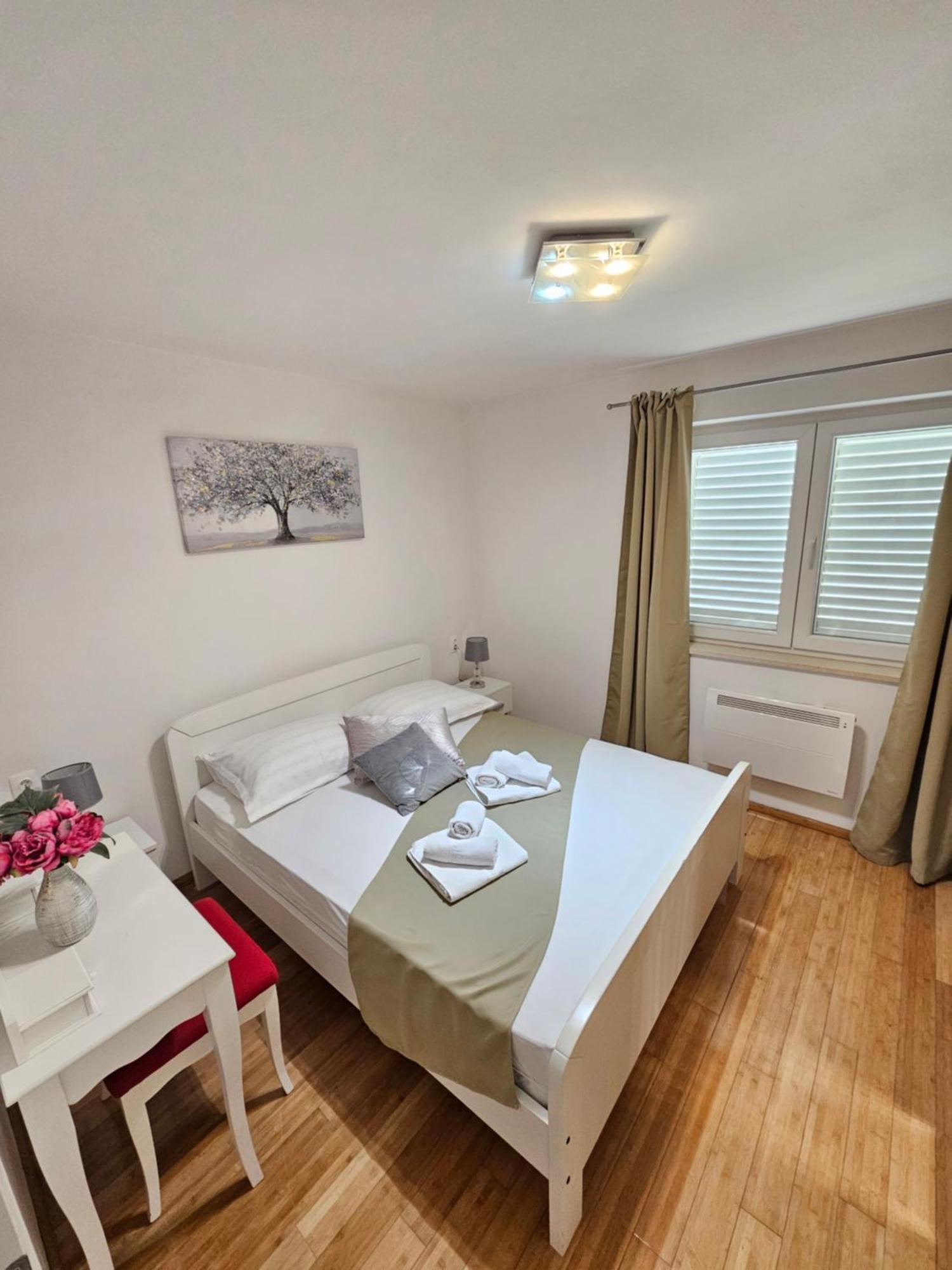 Apartments Iva มาคาร์สกา ภายนอก รูปภาพ