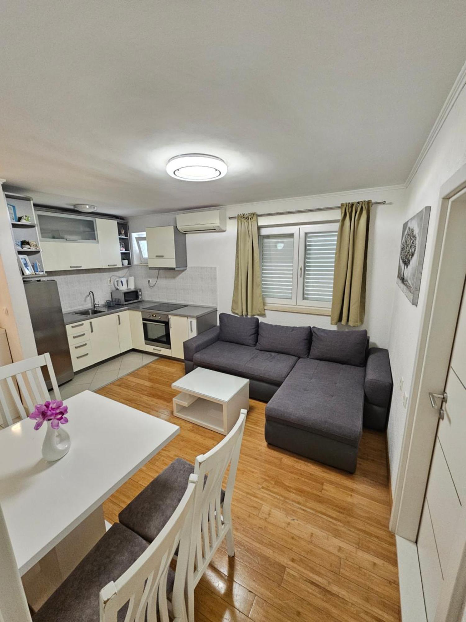 Apartments Iva มาคาร์สกา ภายนอก รูปภาพ